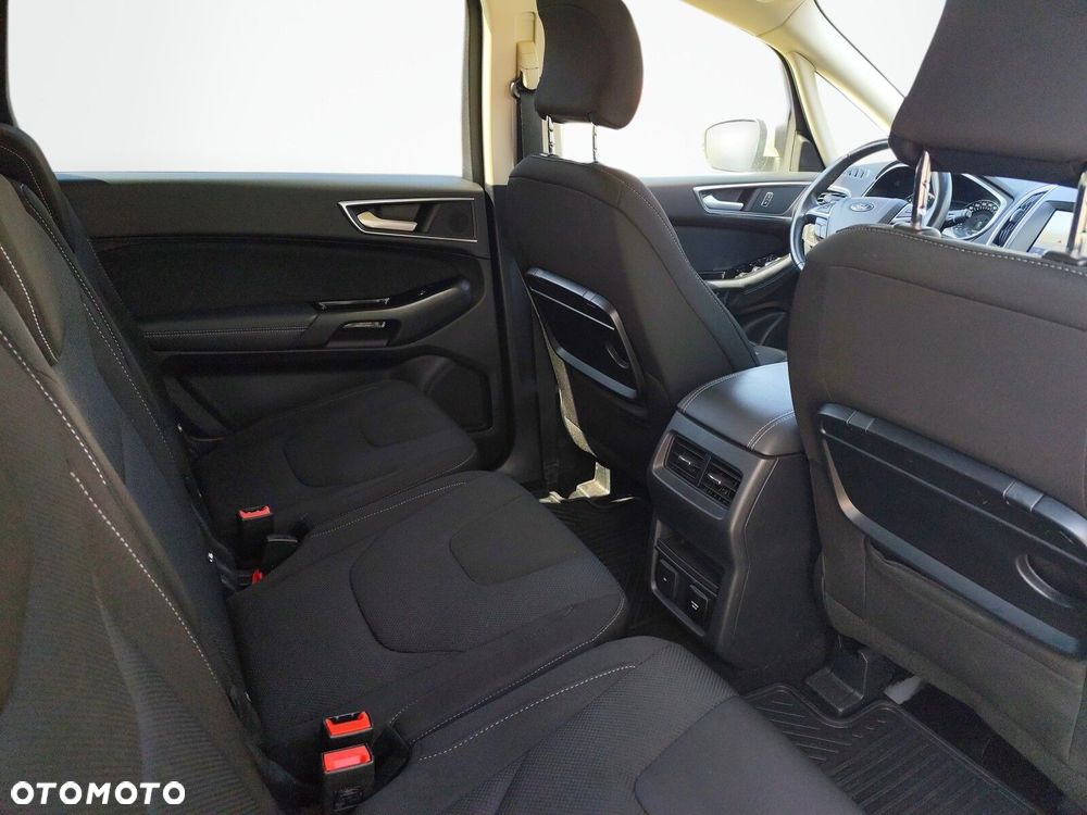 Ford S-Max - 16