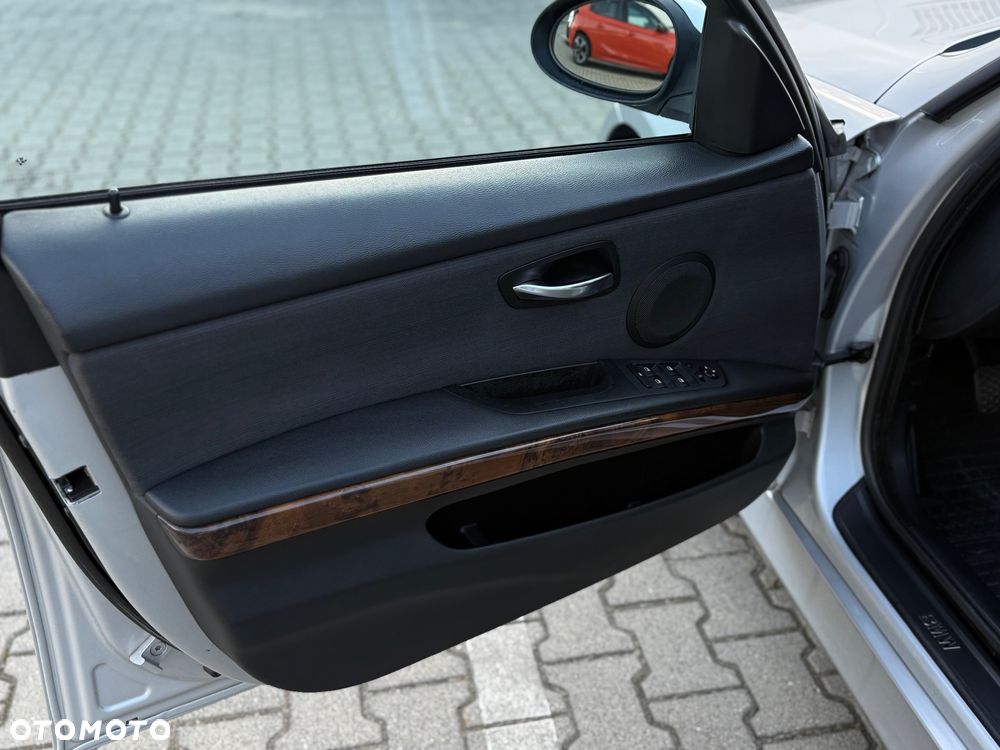 BMW Seria 3 320d - 7