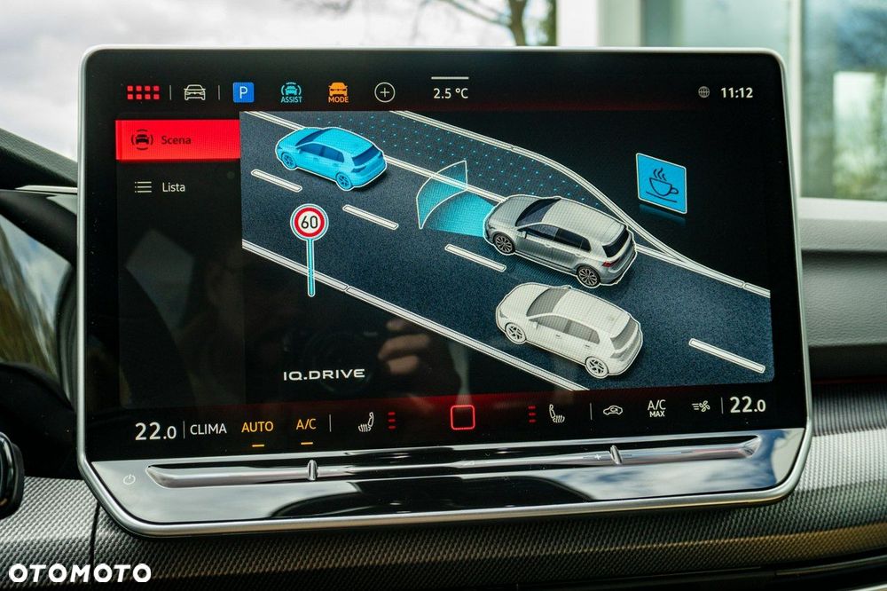 Volkswagen Golf - 34