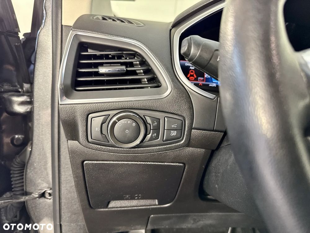 Ford Edge - 26