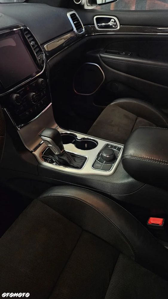 Jeep Grand Cherokee Gr 6.4 V8 SRT8 - 17