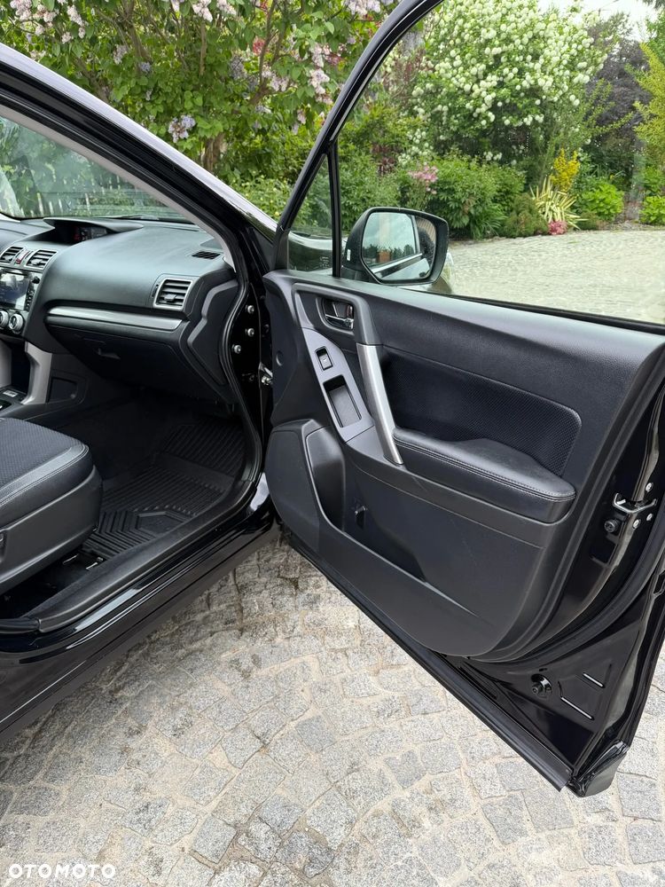 Subaru Forester 2.0 XT Comfort Lineartronic - 17