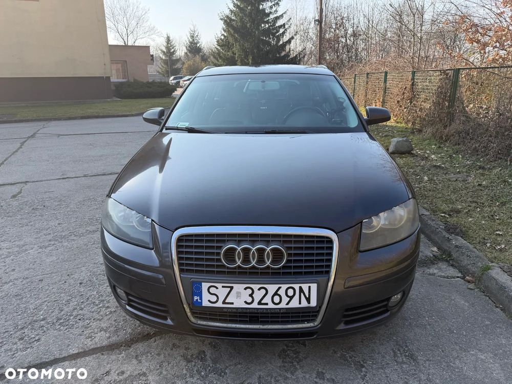 Audi A3 Sportback 2.0 TDI Ambiente - 2