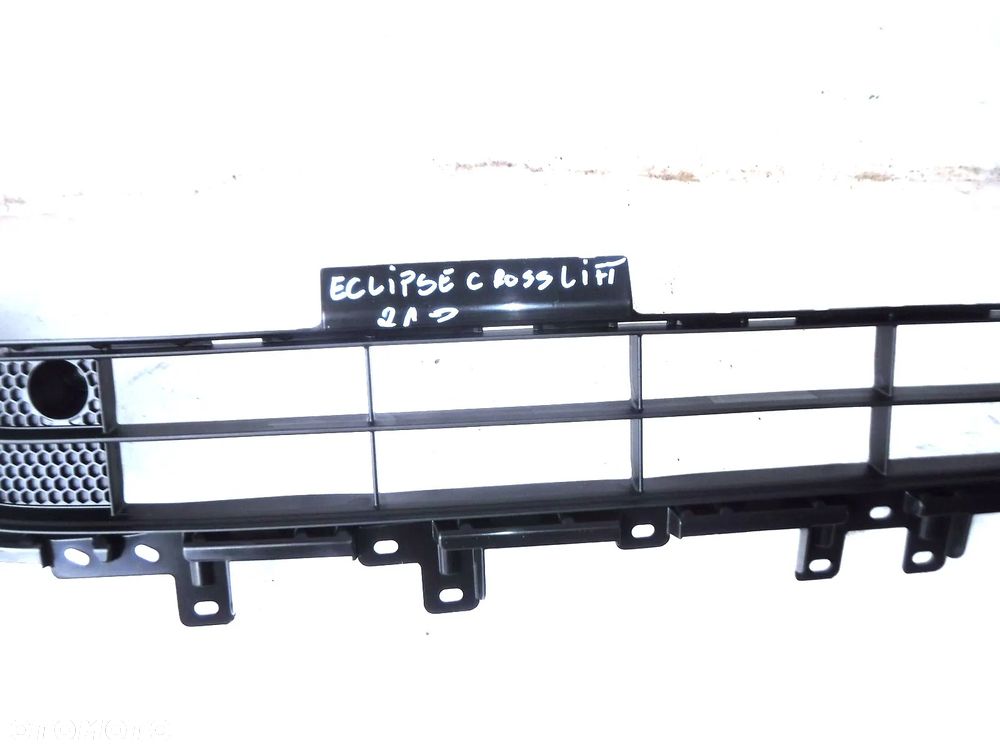 mitsubishi eclipse  kratka zderzaka nowa oryginał przód przednia - 7