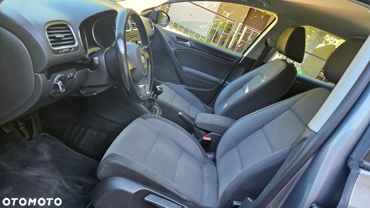 Volkswagen Golf - 12