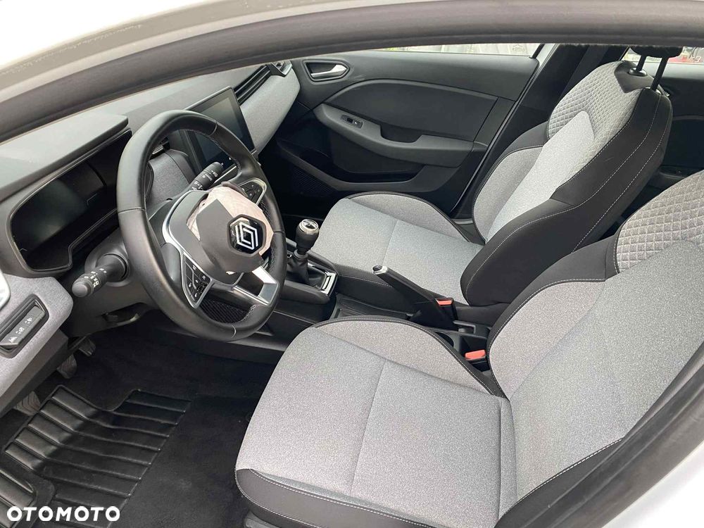 Renault Clio BLUE dCi 100 EVOLUTION - 7