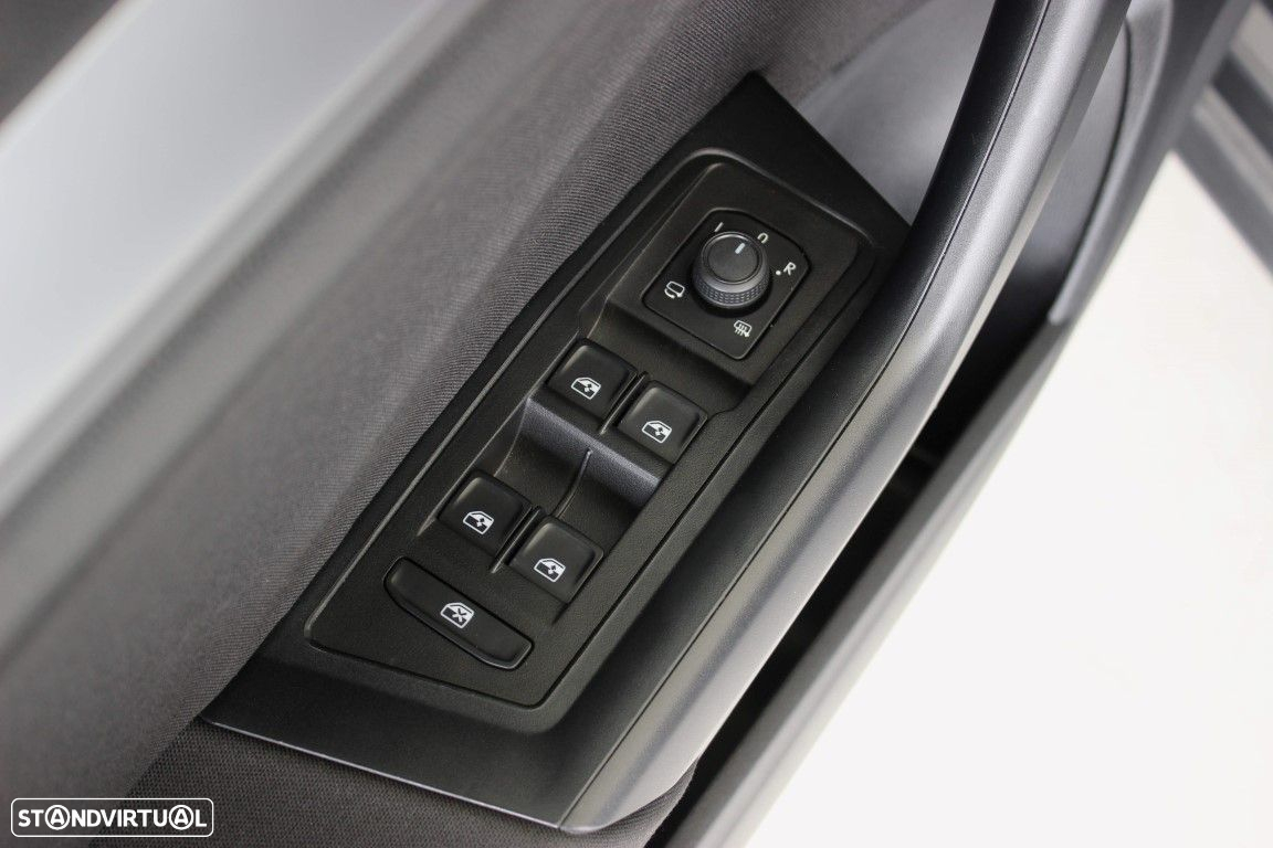 VW T-Roc 1.5 TSI Life DSG - 12