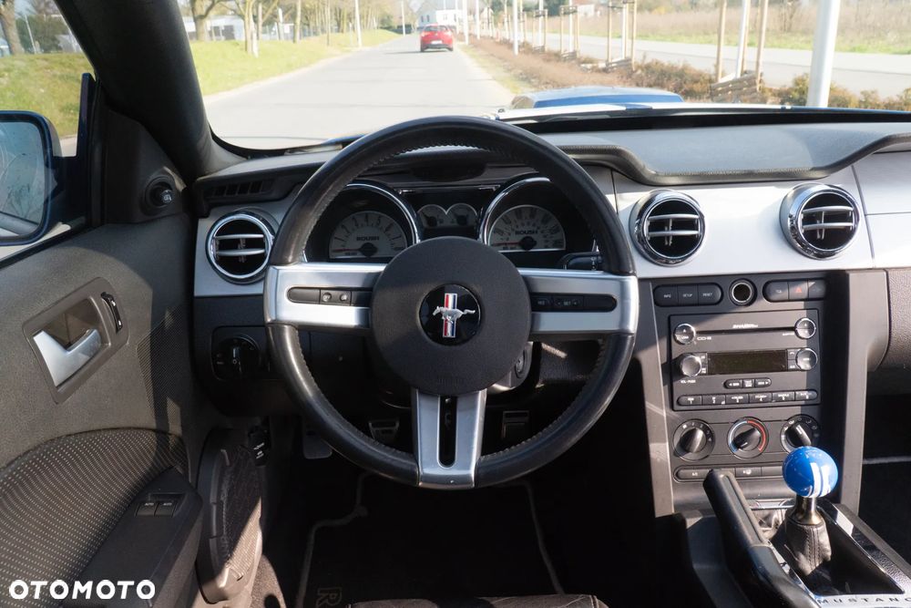 Ford Mustang 4.6 V8 Mach 1 - 25