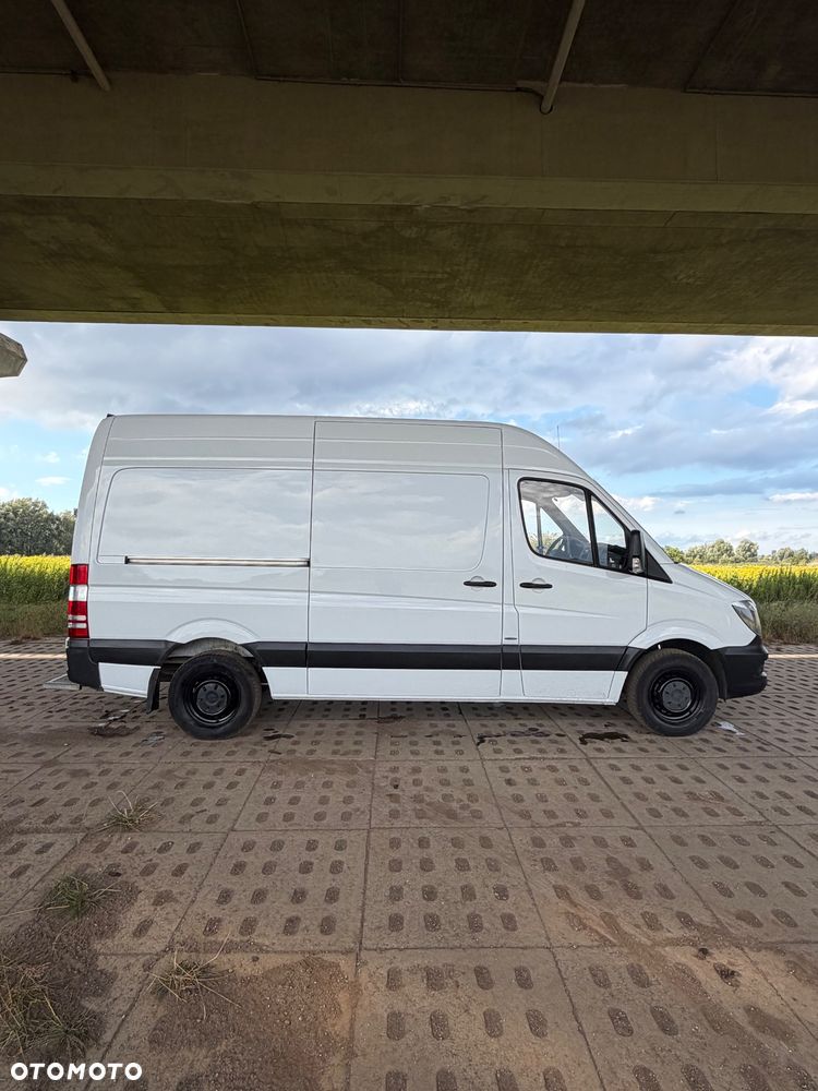 Mercedes-Benz Sprinter - 5