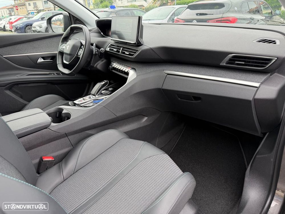 Peugeot 3008 1.6 Hybrid Allure e-EAT8 - 16