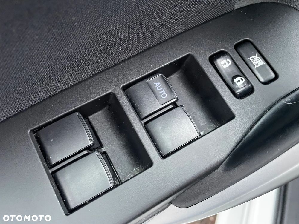 Toyota Auris 1.8 HSD Prestige - 18