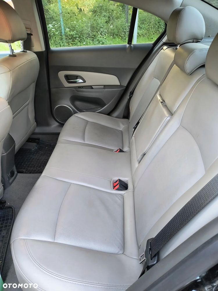 Chevrolet Cruze 1.8 LTZ - 8