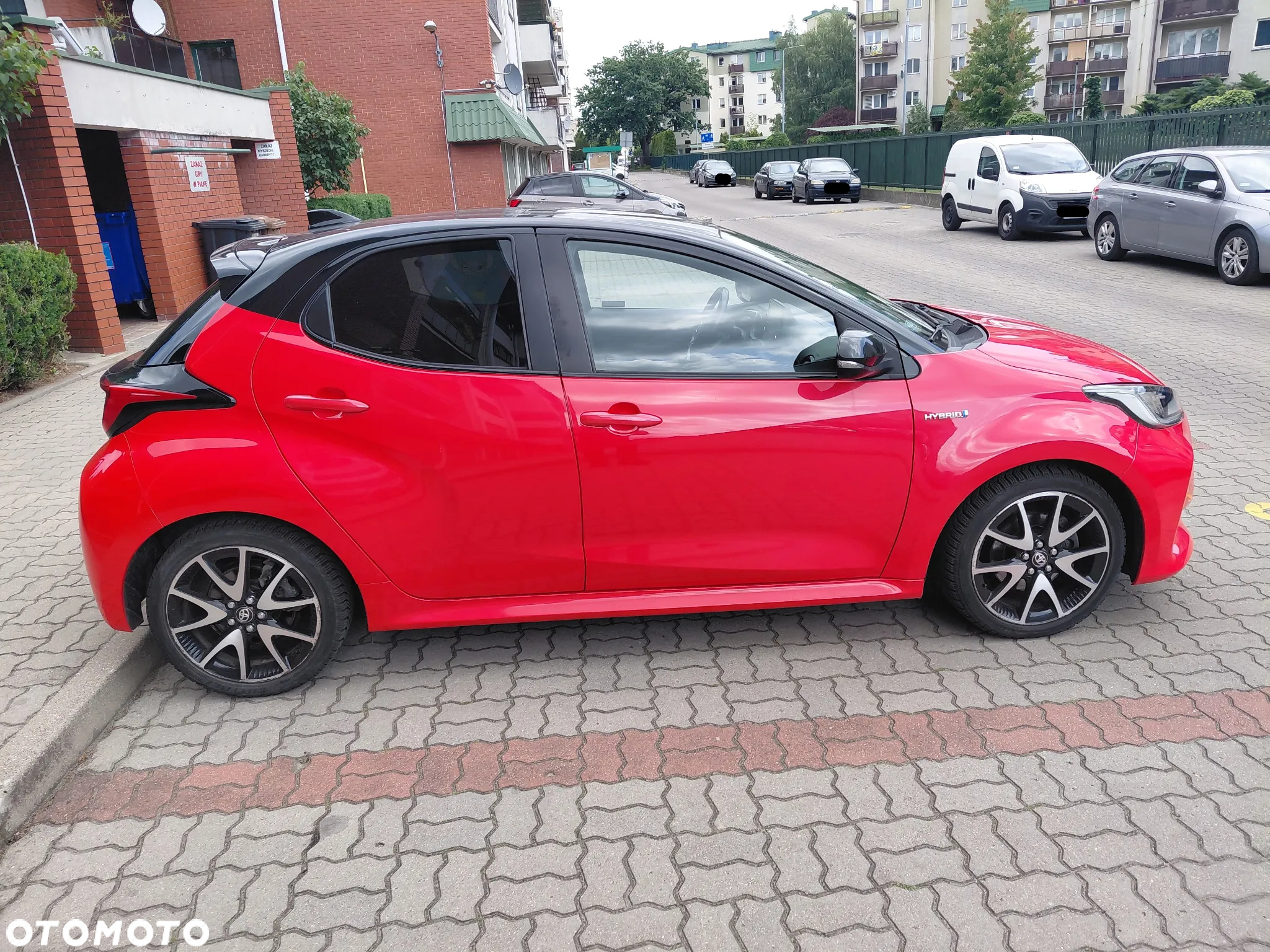 Toyota Yaris Hybrid 1.5 Premiere Edition - 8
