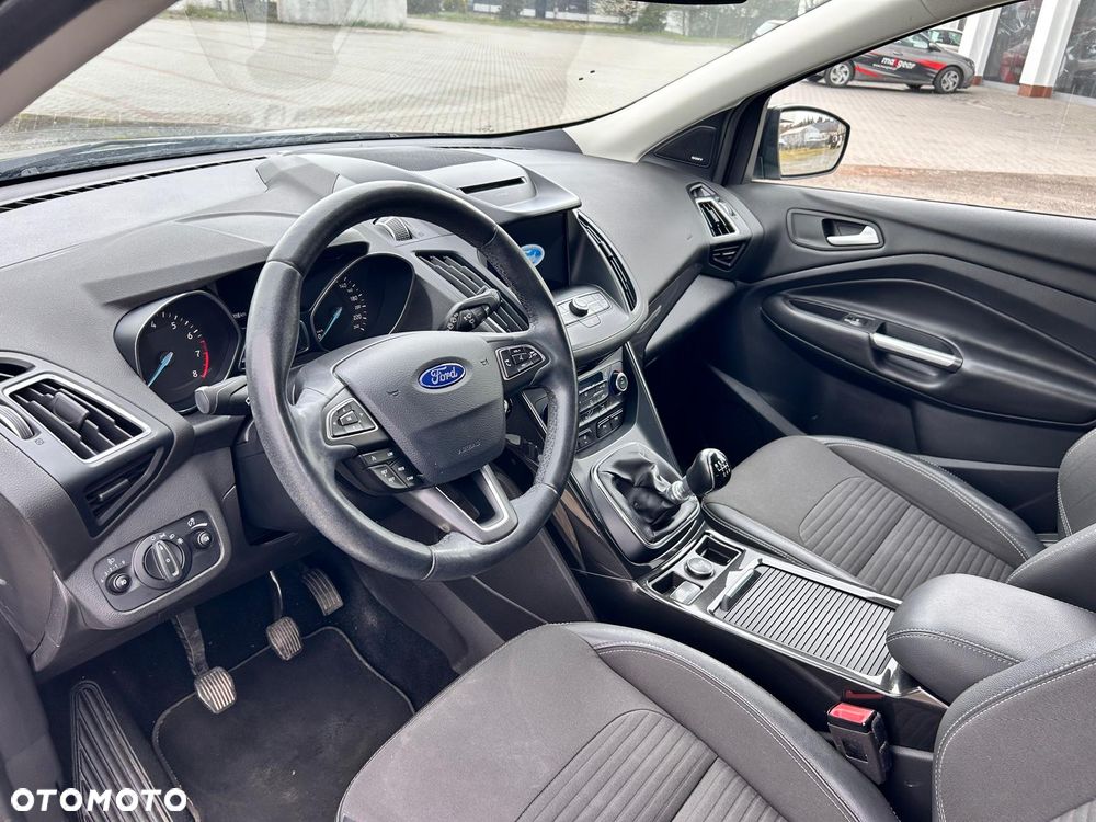 Ford Kuga 1.5 EcoBoost 2x4 ST-Line - 35