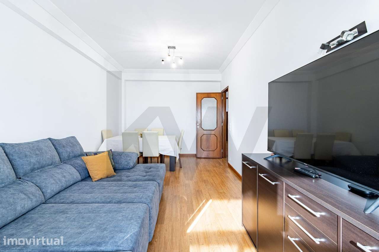 Apartamento T3 Duplex com Lugar de Garagem e Arrumos em Mafamude, Vila - Grande imagem: 4/35