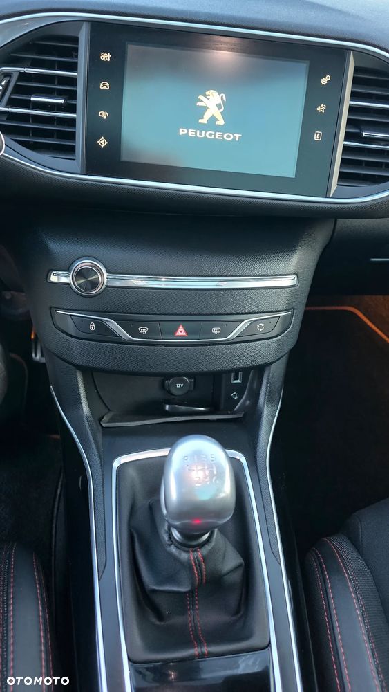 Peugeot 308 - 14