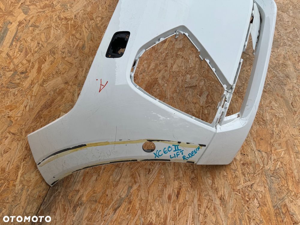 ZDERZAK PRZÓD PRZEDNI VOLVO XC60 II 2 LIFT R-DESIGN 21+ 32234958 WERSJA SPRYSKI NA 6PDC I LISTWY NAKŁADKI KRATKA ŚRODKOWA ORYGINAŁ - 7