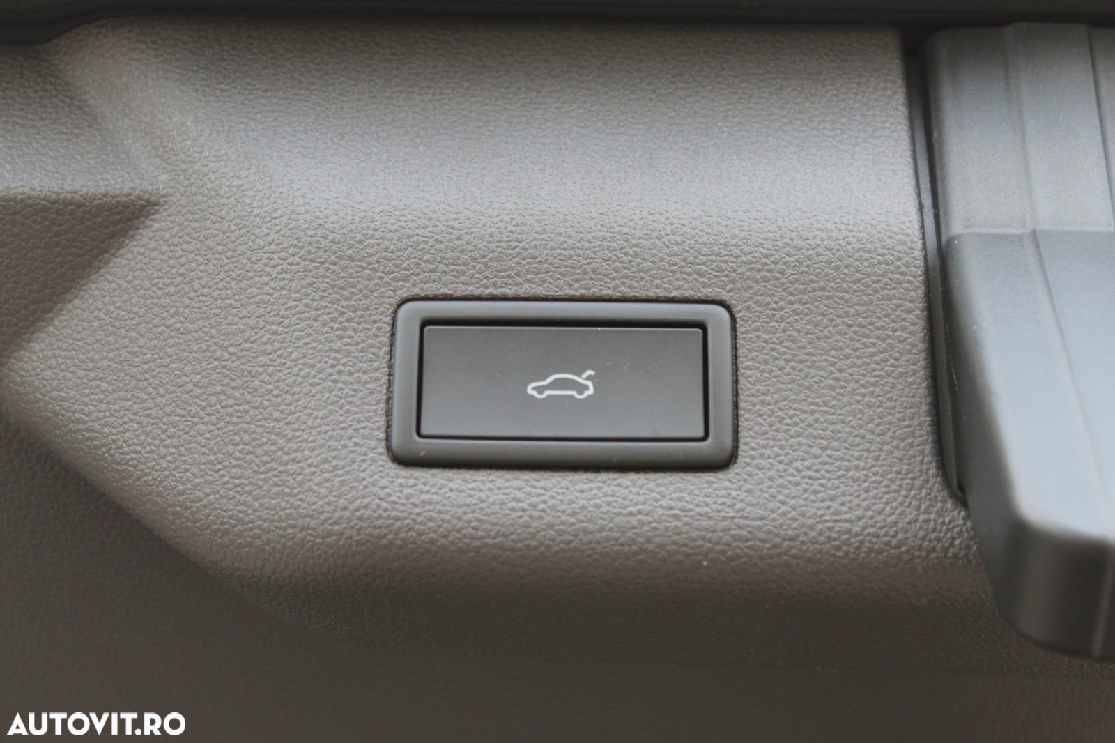 Volkswagen Multivan L 2.0 TDI DSG 110KW Style - 26