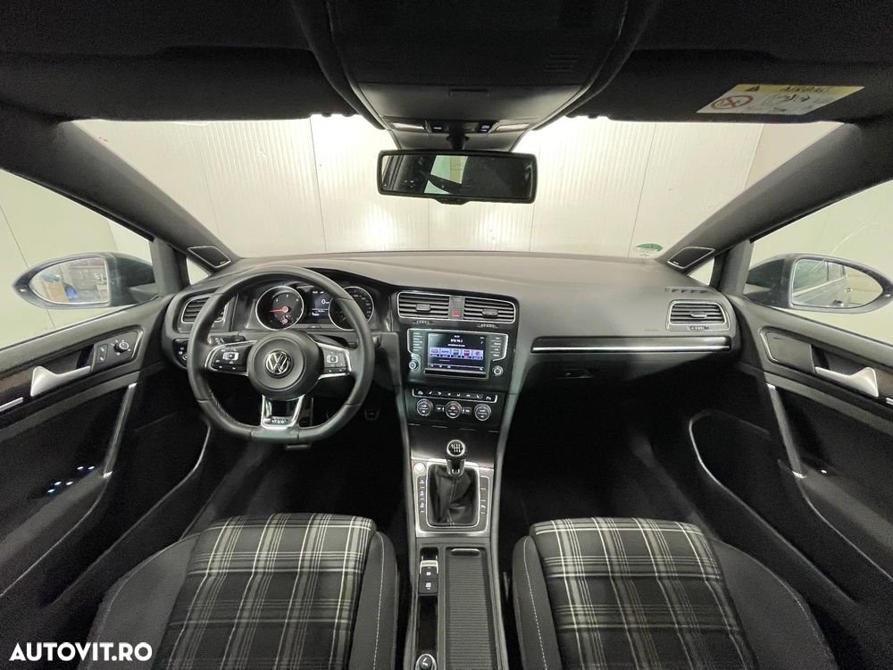 Volkswagen Golf GTD (BlueMotion Technology) - 8