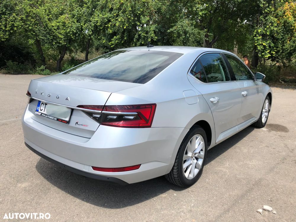 Skoda Superb 2.0 TDI DSG Ambition - 12