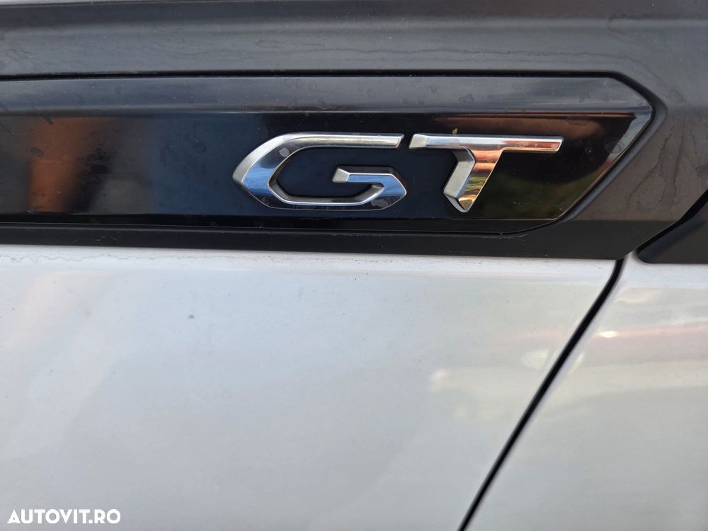 Peugeot 2008 1.2 L PureTech STT EAT8 GT Line - 19