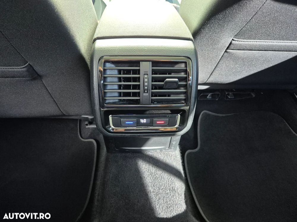 Volkswagen Passat - 13