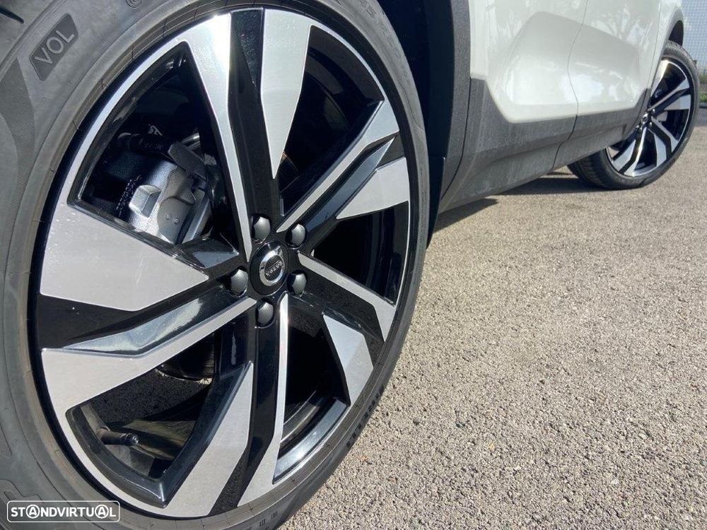 Volvo XC 40 2.0 B3 Plus Dark - 6