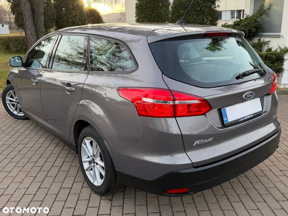 Ford Focus 1.0 EcoBoost Titanium - 3