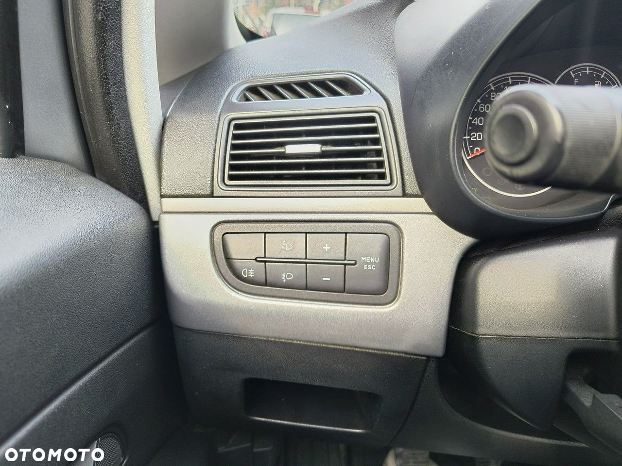 Fiat Grande Punto - 21