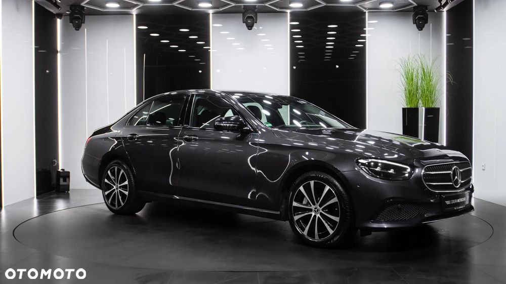 Mercedes-Benz Klasa E 300 Avantgarde - 11