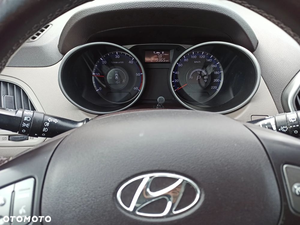 Hyundai ix35 2.0 CRDi 4WD Automatik Premium - 18