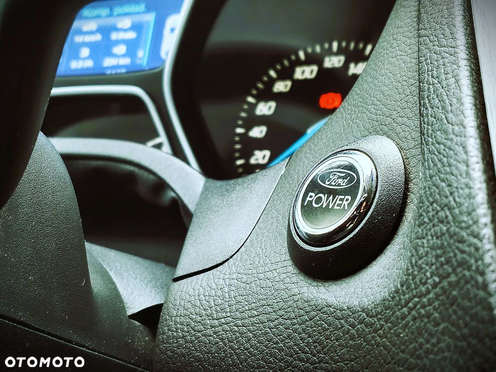 Ford Focus - 12