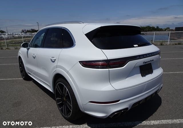 Porsche Cayenne - 6