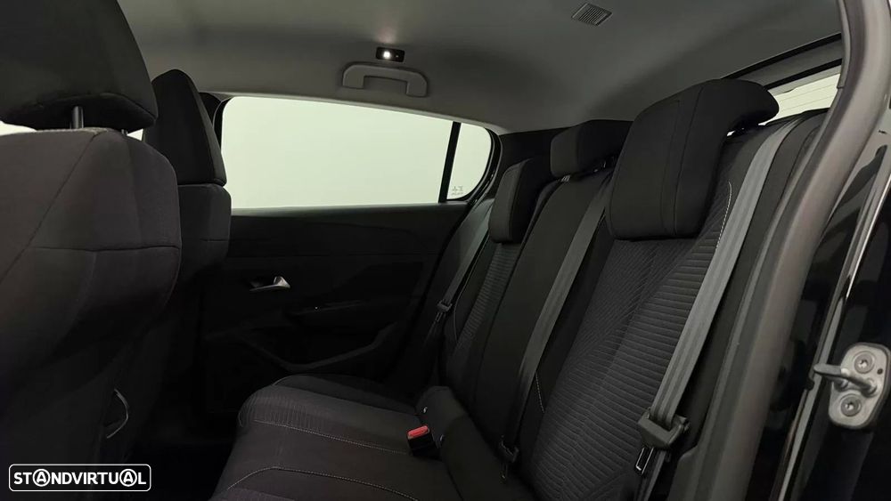 Peugeot 308 - 25
