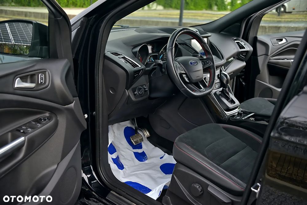 Ford Kuga 2.0 TDCi 4x4 ST-Line - 21