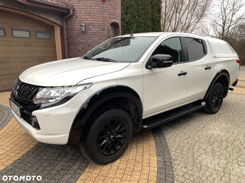 Mitsubishi L200 2.4 d DC Instyle Premiere Edition - 4