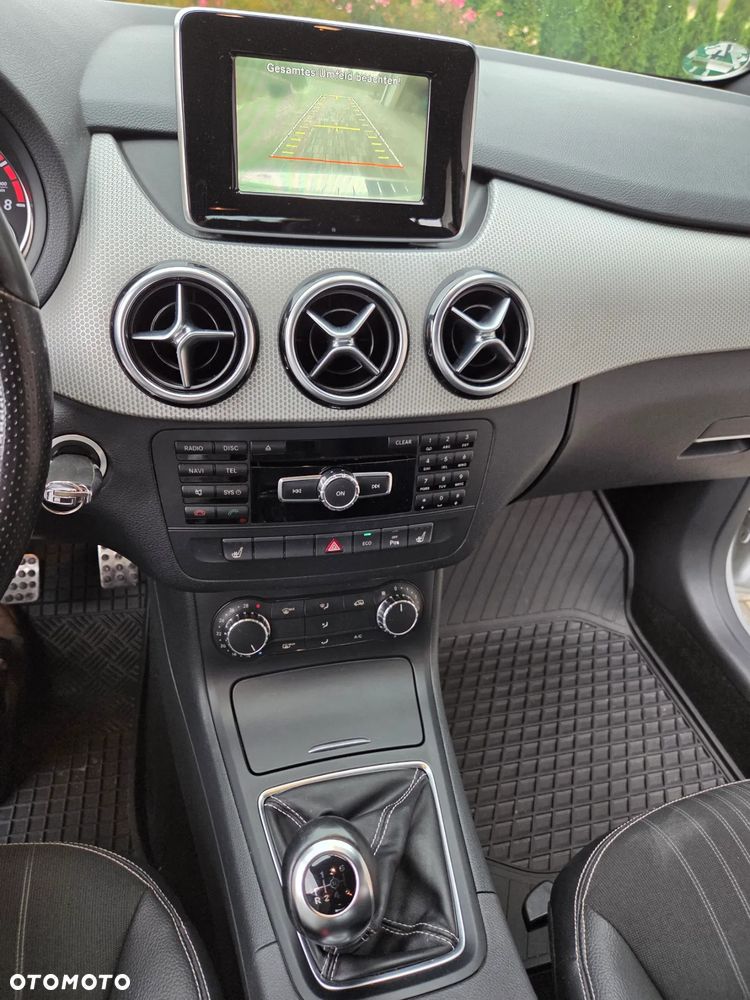Mercedes-Benz Klasa B 200 (BlueEFFICIENCY) - 11