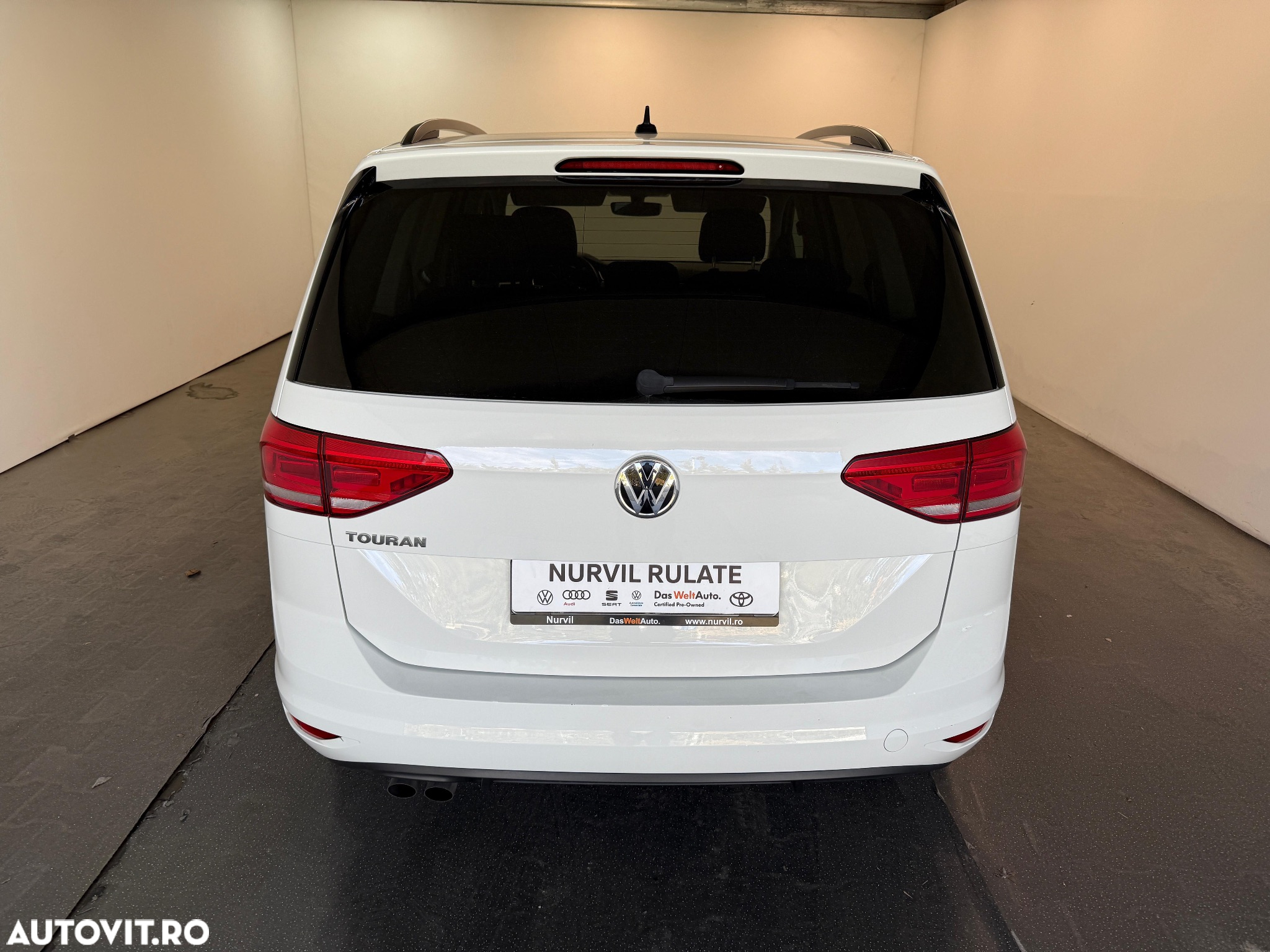 Volkswagen Touran 2.0 TDI Comfortline - 17