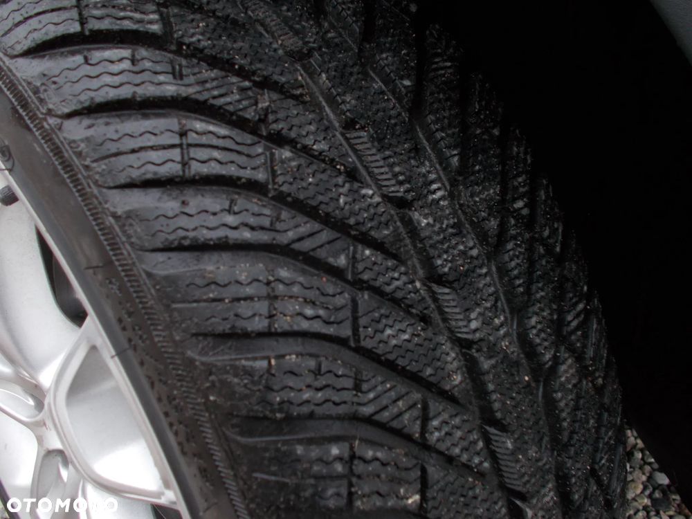 Ford Kuga 2.0 TDCi Titanium - 10