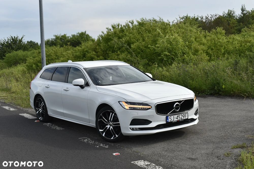 Volvo V90 D4 Momentum Pro - 35
