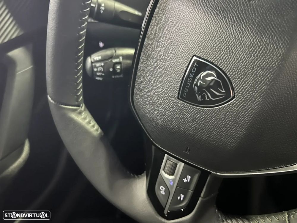 Peugeot 2008 - 15