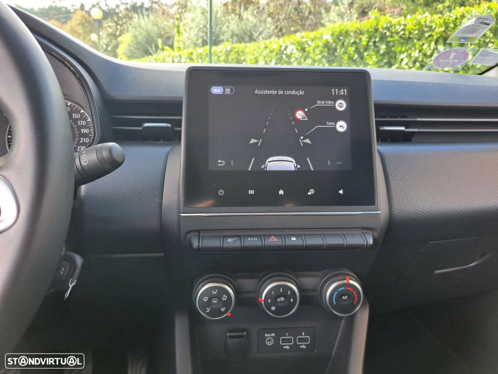Renault Clio 1.0 TCe Zen Bi-Fuel - 30