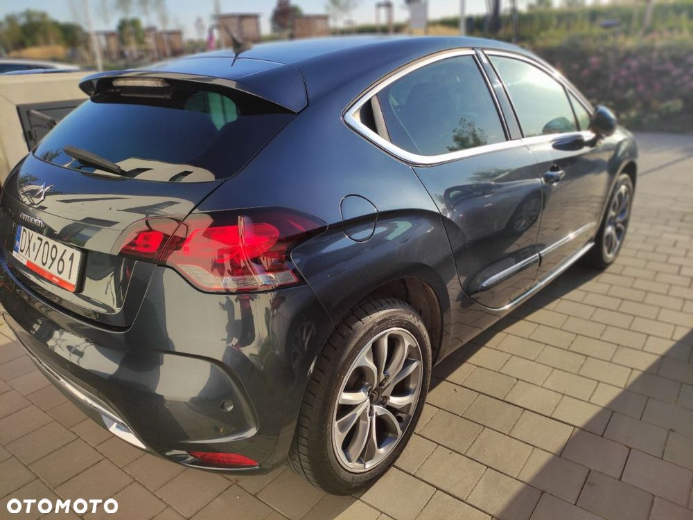 Citroën DS4 HDi 165 SoChic - 1