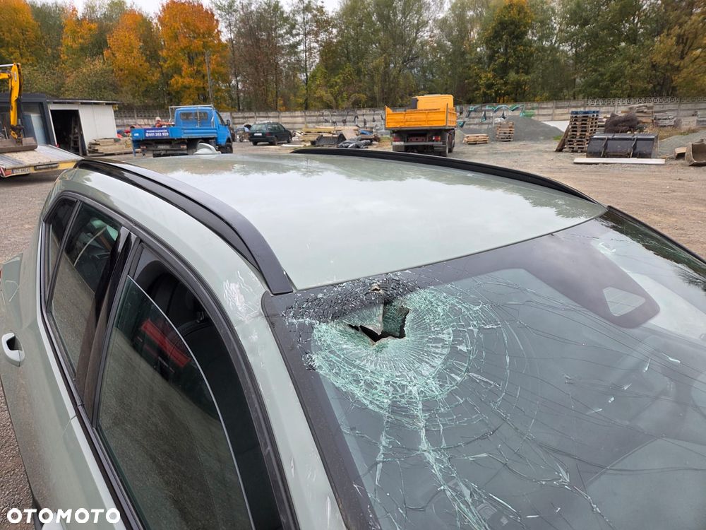 Volvo XC 40 B3 DKG Essential - 19
