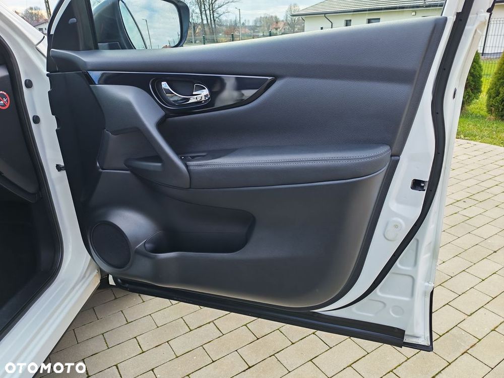 Nissan Qashqai 1.5 dCi DPF 360 - 25