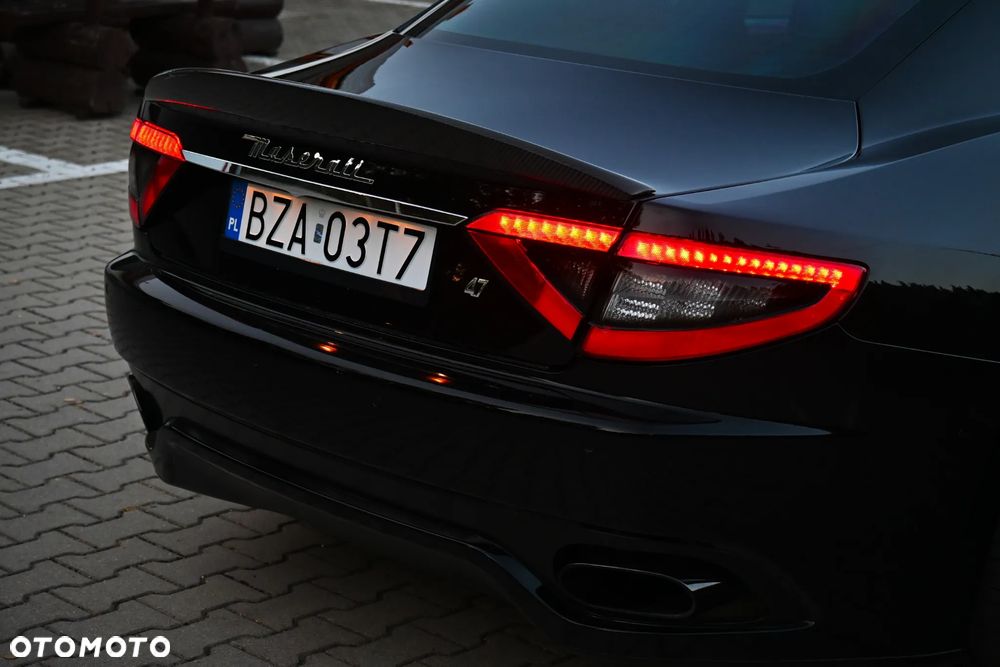 Maserati GranTurismo S Automatik - 16