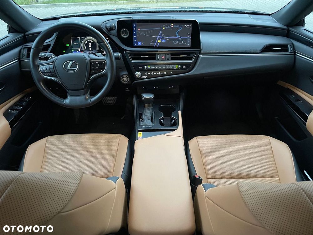 Lexus ES 300h Business Edition - 10