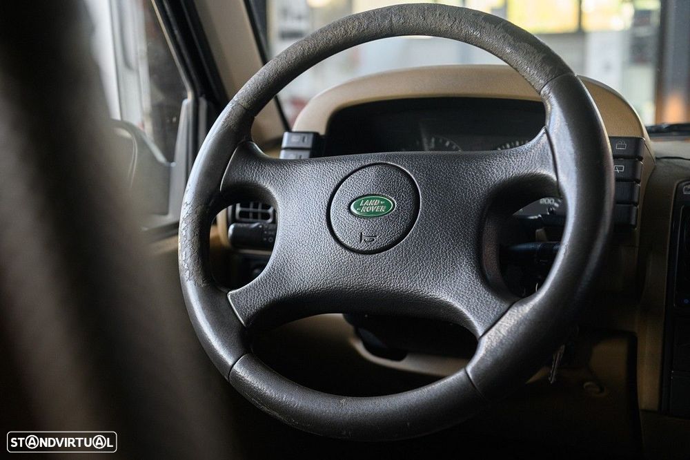 Land Rover Discovery 2.5 TDi - 39