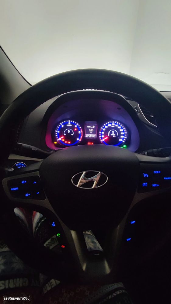 Hyundai i40 SW 1.7 CRDi Blue Comfort - 30