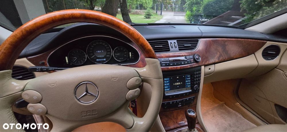 Mercedes-Benz CLS - 4